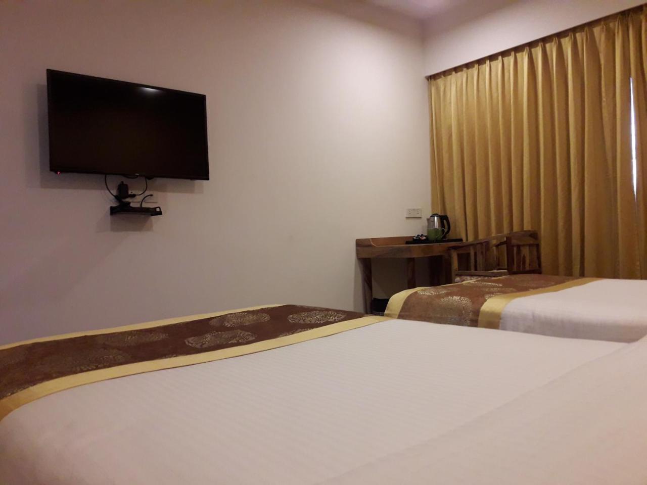 Cosmopolitan Hotels Maduraj Zewnętrze zdjęcie
